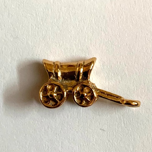 Covered Wagon Vintage Gold Toned Charm Pendent Frontier Old West Pioneer - Picture 2 of 8